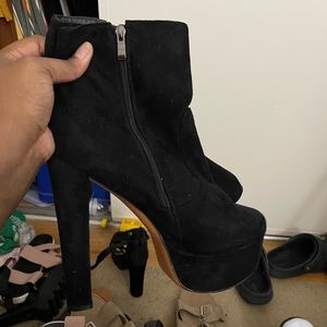 Womens. 13. Only Maker. Platform Chunky Heel. Boots